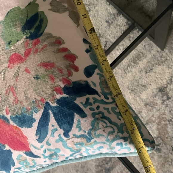 Floral Throw Pillows with Vibrant Colors set of 2 Envogue down filler reversible - Picture 8 of 11